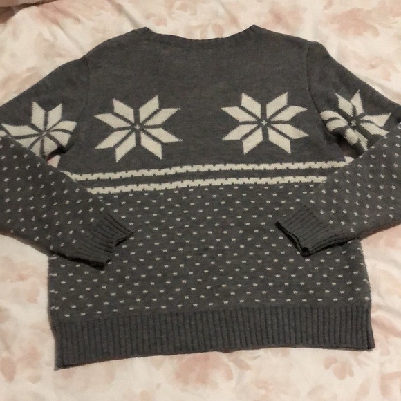 POL Grey Winter Snowflake Fair Isle Sweater - Picture 9 of 10